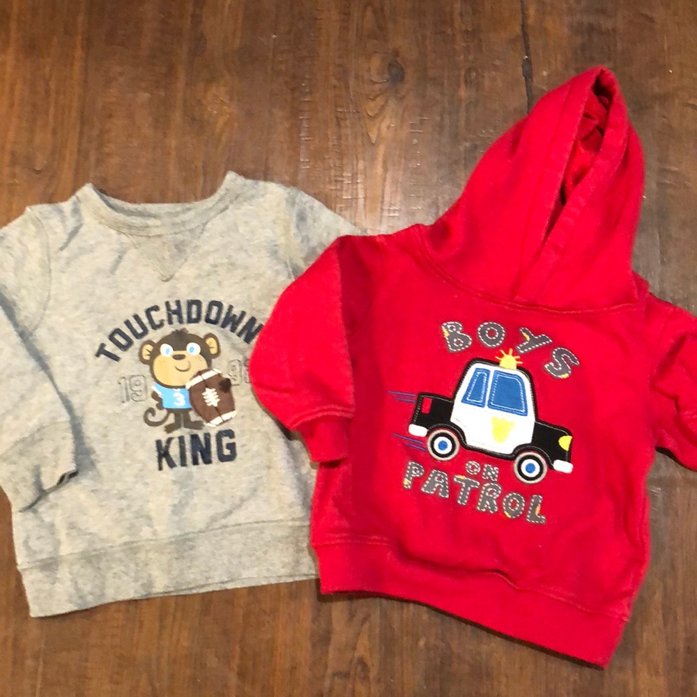 Sweatshirts : 24 months